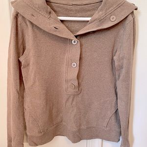 Banana Republic Size Medium Cowl neck sweater. Brown/Tan.